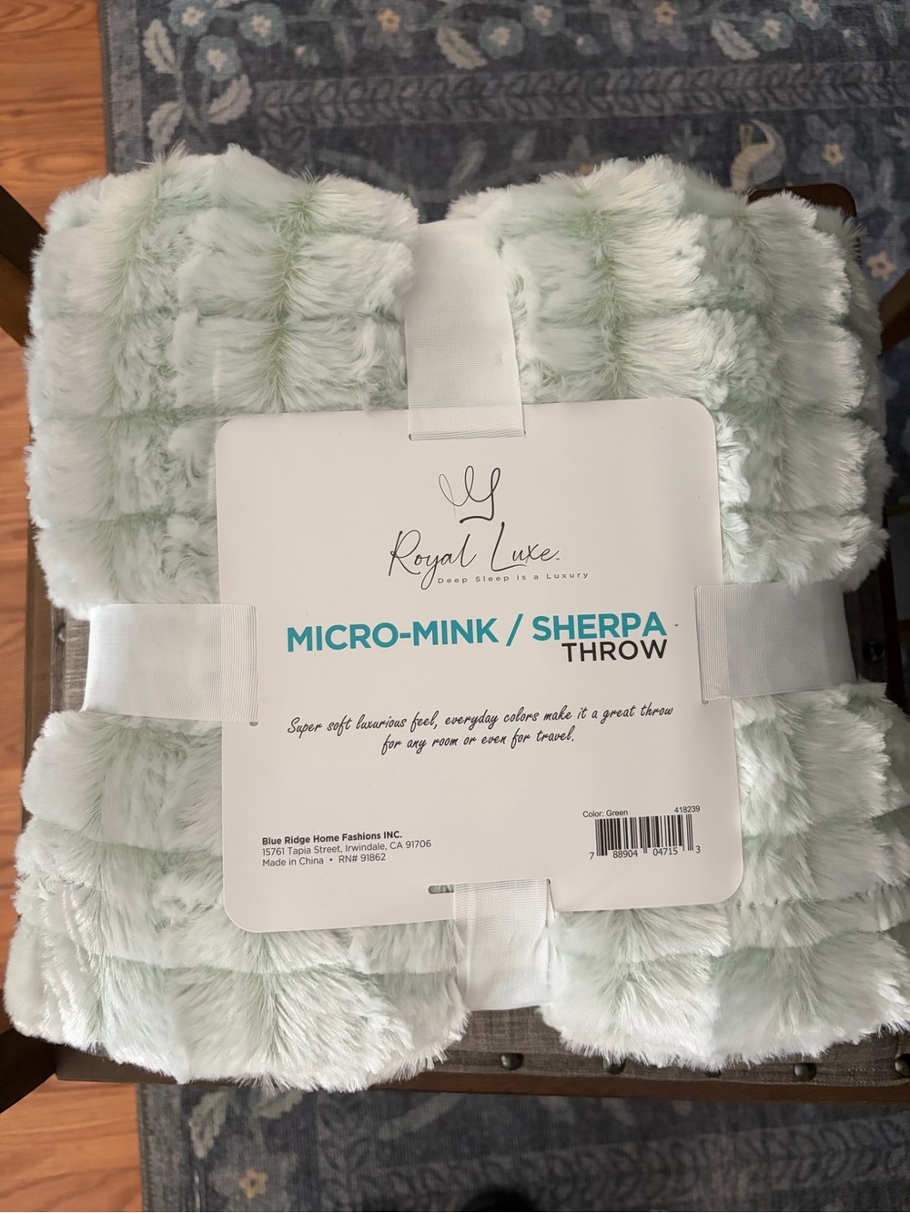 Micro-Mink Sherpa Throw Blanket - Green